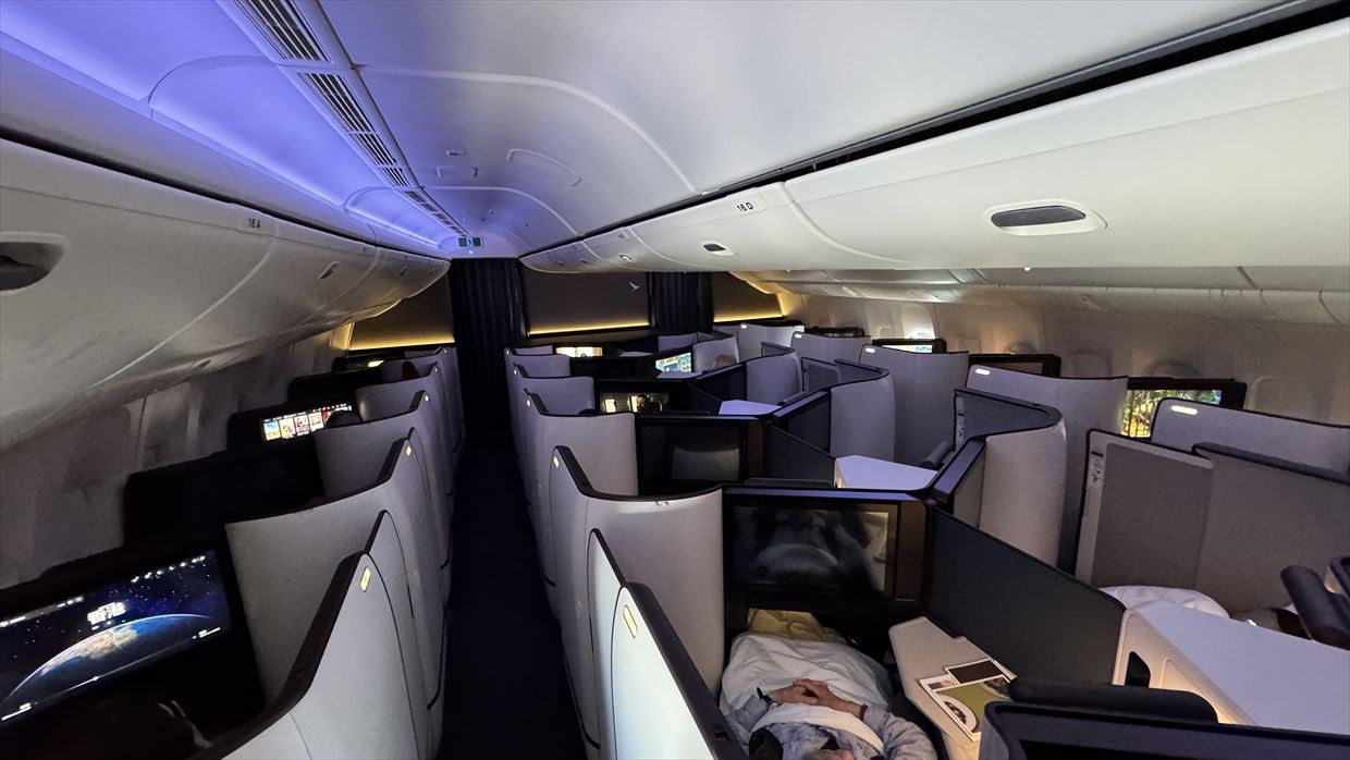 【フライトの様子】ARIA SUITE ビジネスクラス CX162 シドニー～香港 Sep25