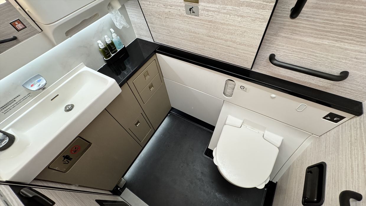 【フライトの様子】ARIA SUITE ビジネスクラス CX162 シドニー～香港 Sep25