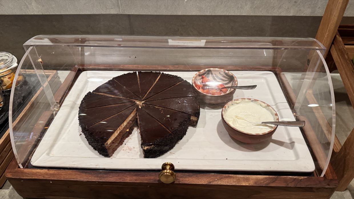 【ラウンジレポ】キャセイパシフィック The Pier ファーストクラス 25年9月