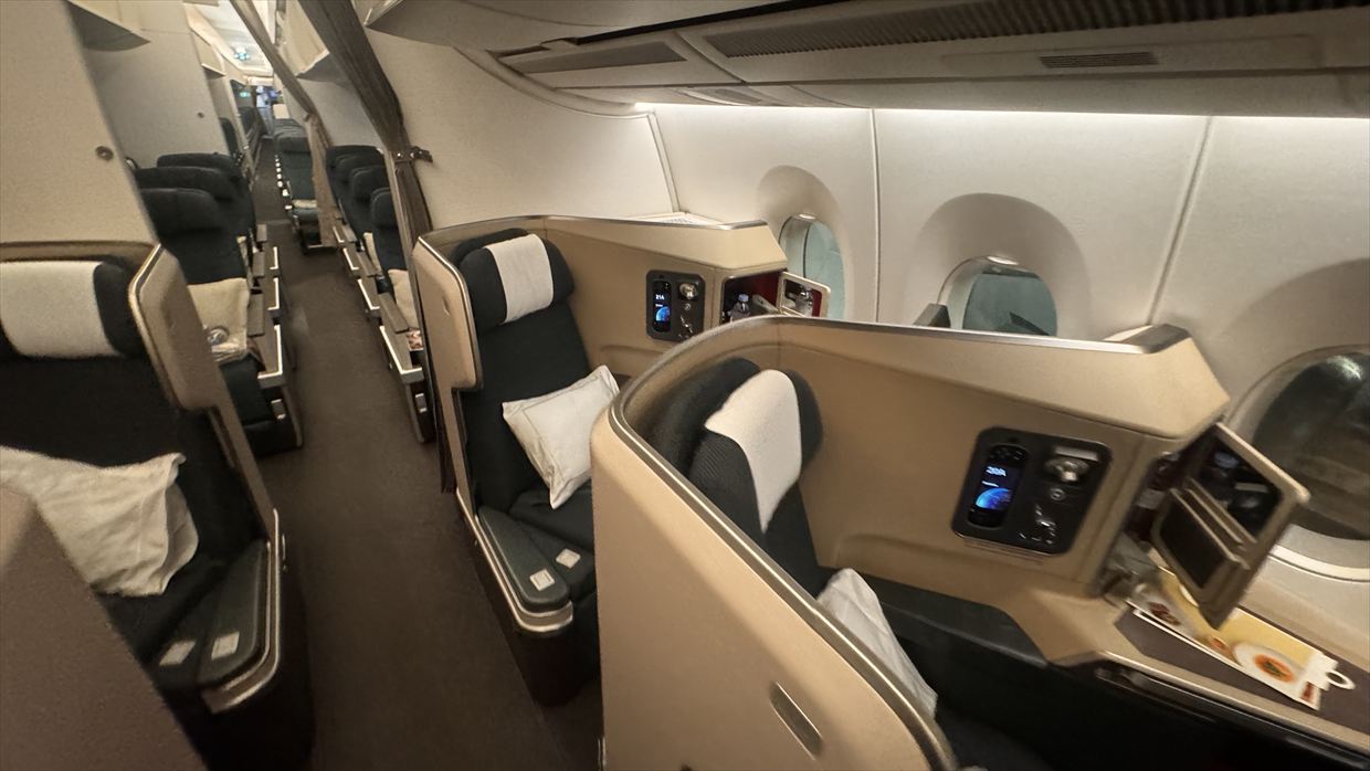【フライトの様子】CX321 香港～バルセロナ 19Sep24　エアバスA350-900 ビジネスクラス
