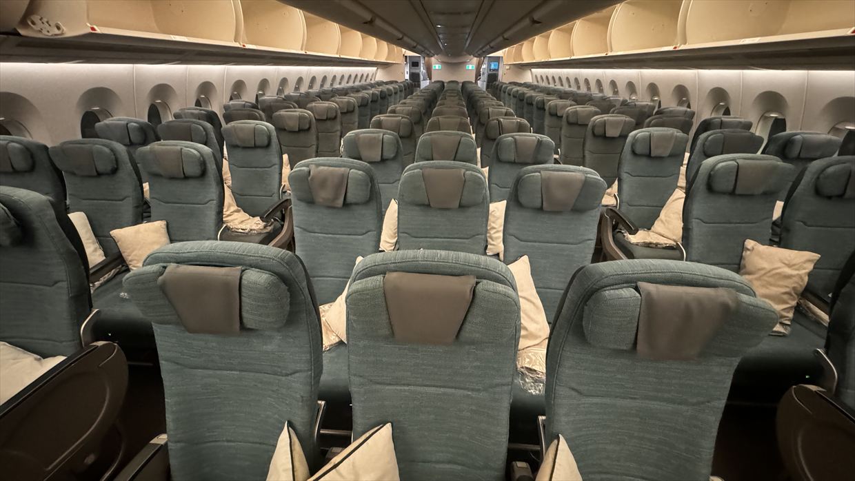 【フライトの様子】CX321 香港～バルセロナ 19Sep24　エアバスA350-900 ビジネスクラス