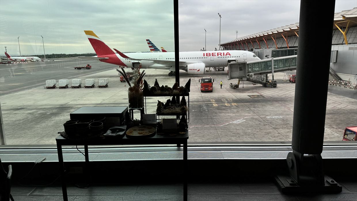 【ラウンジレポ】マドリード バラハス空港 T4サテライト イベリア航空 Premium Lounge Velázquez 25Sep25