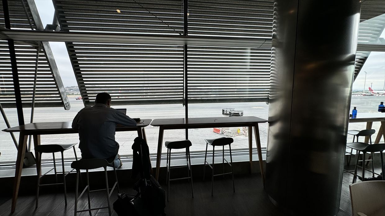 【ラウンジレポ】マドリード バラハス空港 T4サテライト イベリア航空 Premium Lounge Velázquez 25Sep25