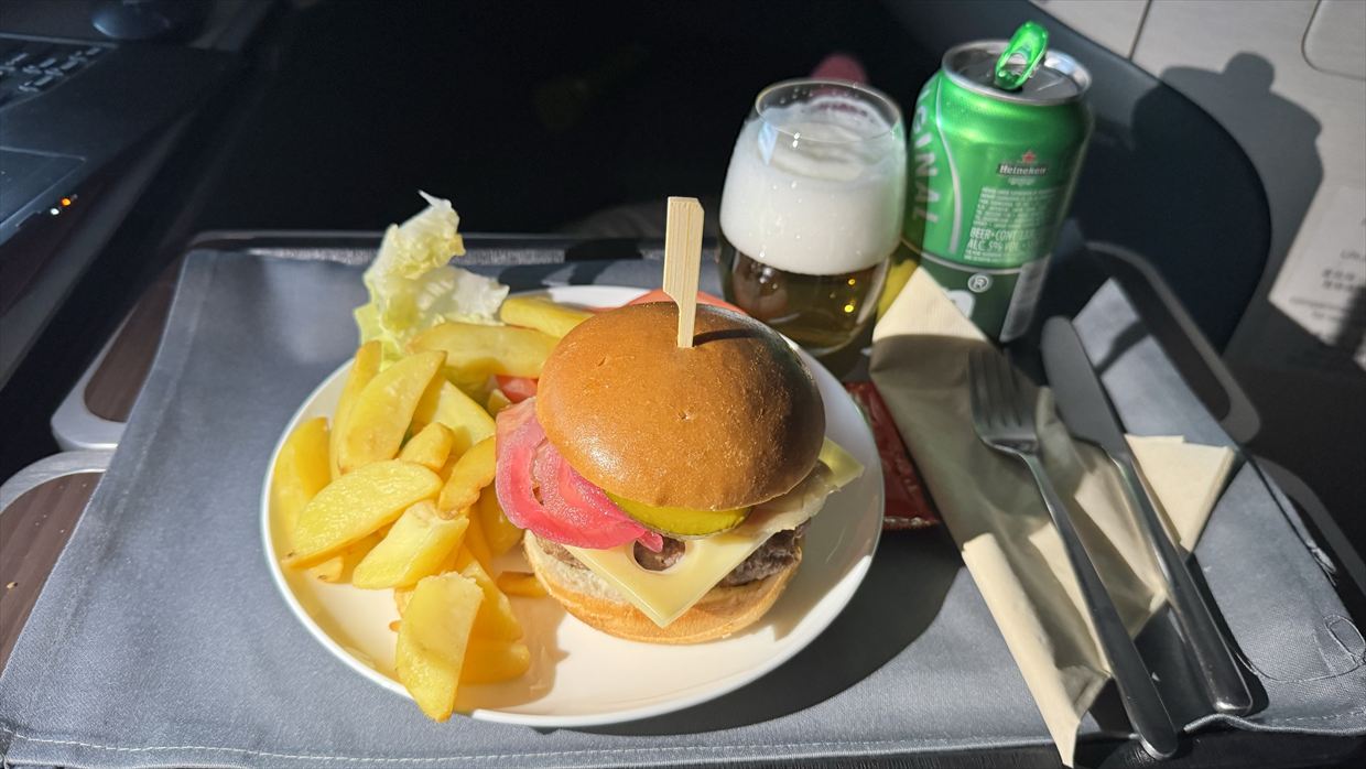 【機内食レポ】マドリード～香港 CX372便 ビジネスクラス オーダーメニュー 24年09月25日