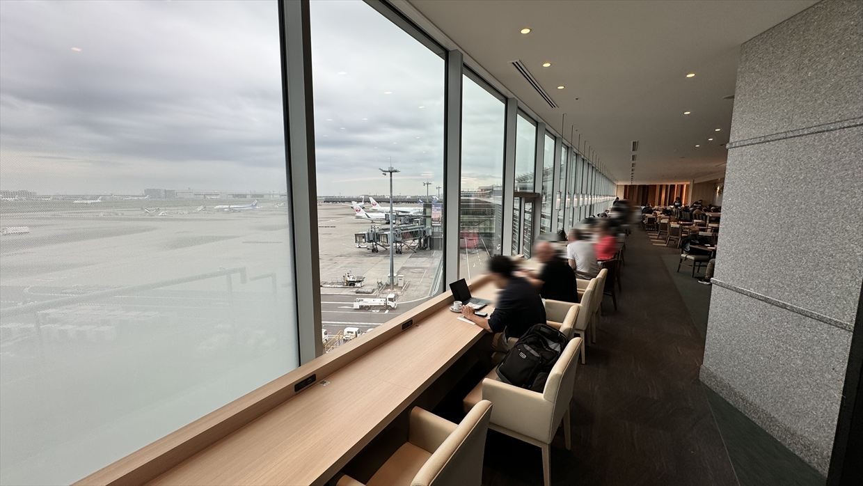 【ラウンジレポ】羽田空港 ターミナル3 JALサクララウンジ 24年10月27日