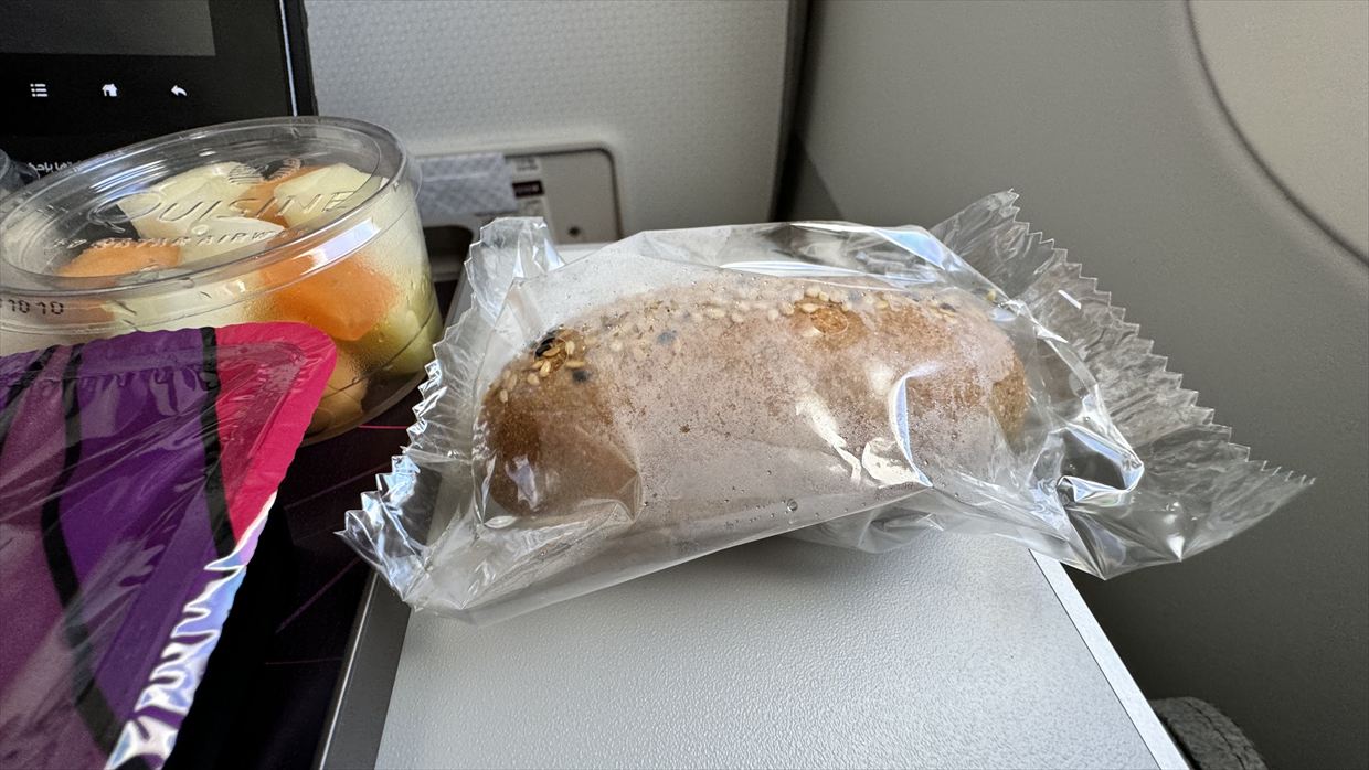 【機内食レポ】ドーハ~カサブランカ QR1397便 エコノミークラス 24年10月28日