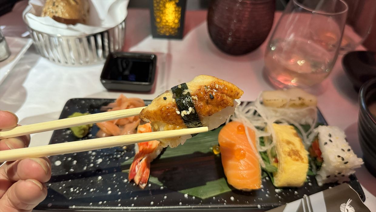 【機内食レポ】ドーハ~成田 QR806便 カタール航空 ビジネス Q Suite 24年11月05日