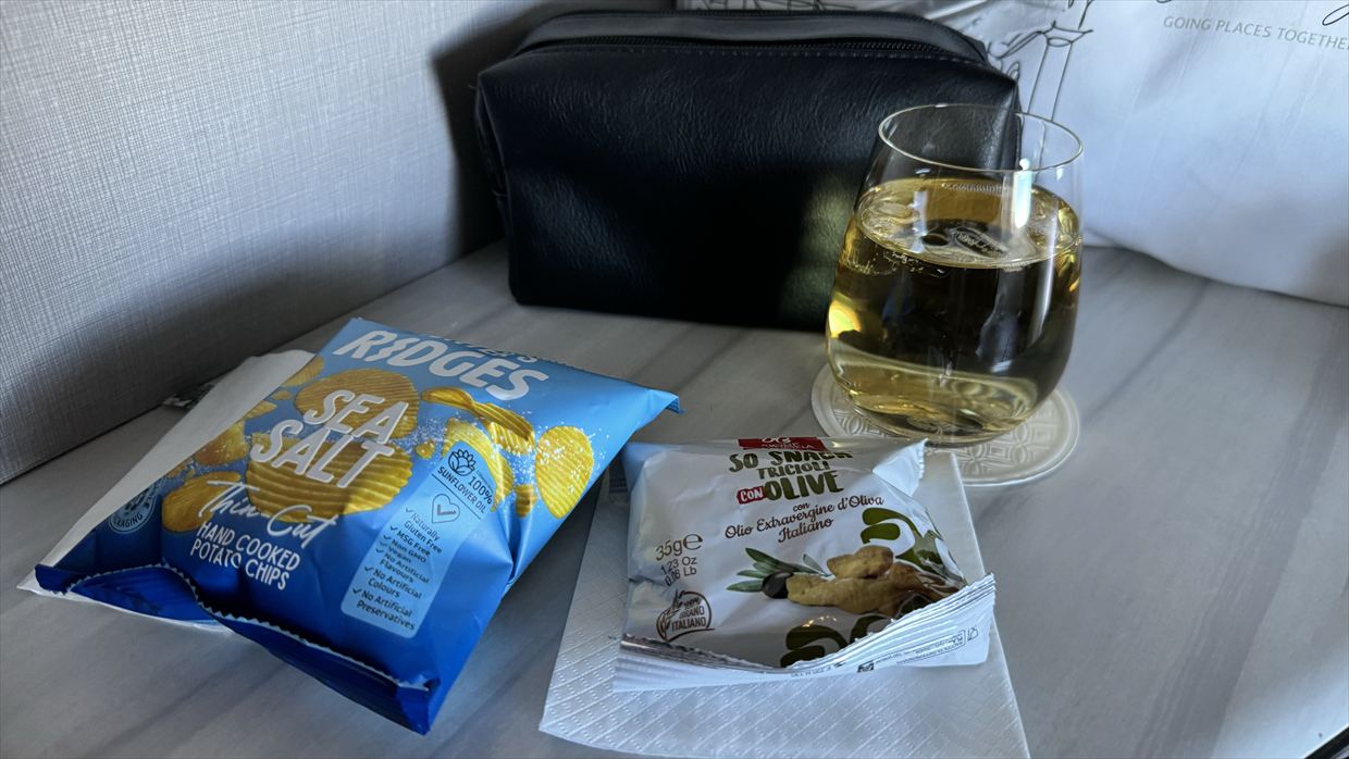 【機内食レポ】ドーハ~成田 QR806便 カタール航空 ビジネス Q Suite 24年11月05日
