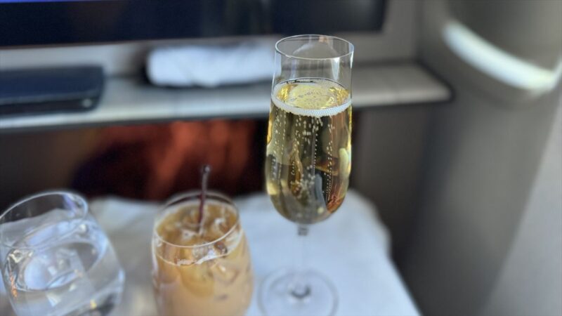 【機内食レポ】ドーハ~成田 QR806便 カタール航空 ビジネス Q Suite 24年11月05日