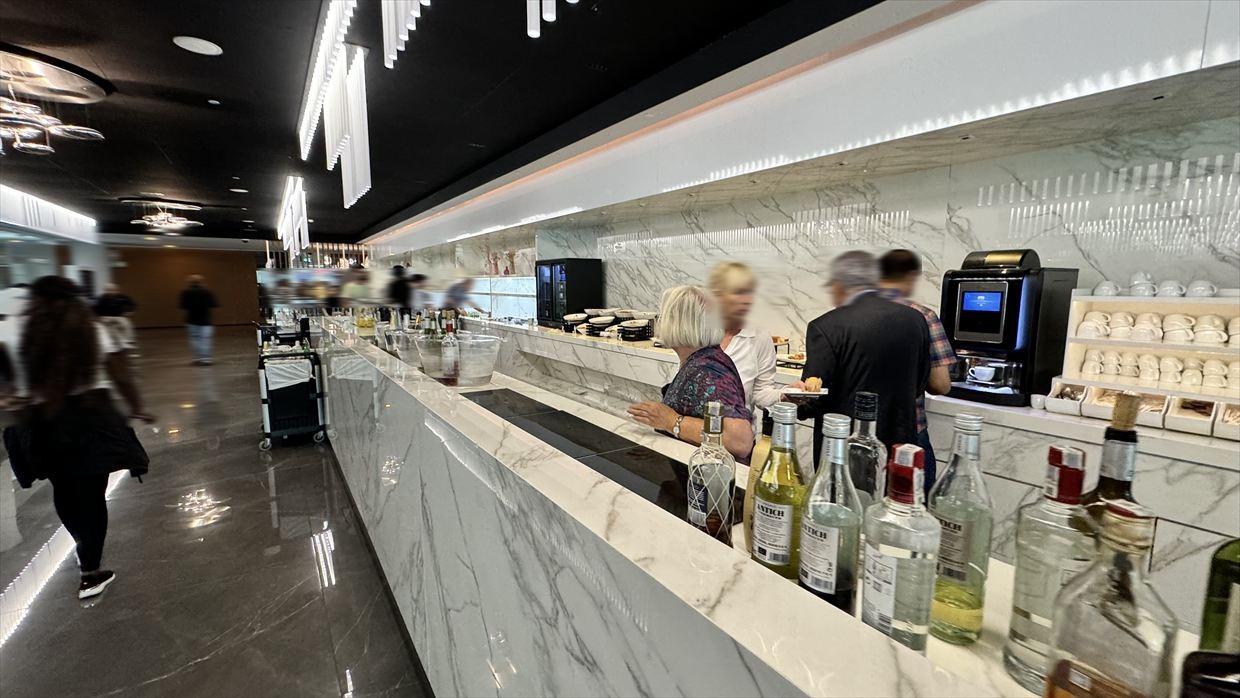【プライオリティパス】バルセロナ エル プラット空港 T1 Sala VIP Pau Casals 24年9月19日