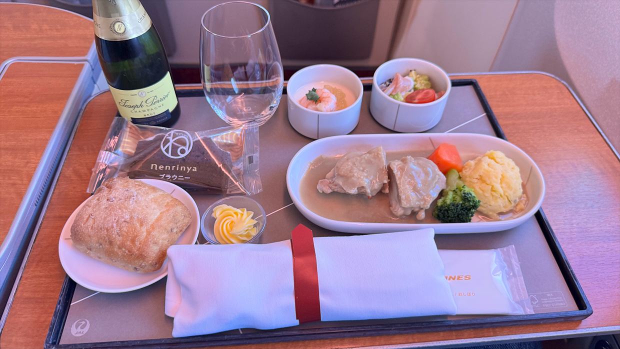 【機内食レポ】羽田~伊丹 JAL117便 ファーストクラス 25年01月31日