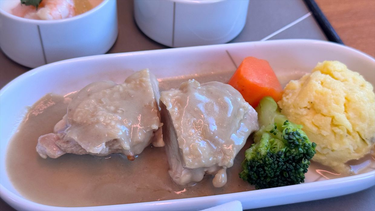 【機内食レポ】羽田~伊丹 JAL117便 ファーストクラス 25年01月31日