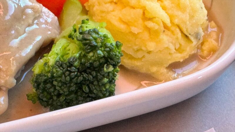 【機内食レポ】羽田~伊丹 JAL117便 ファーストクラス 25年01月31日