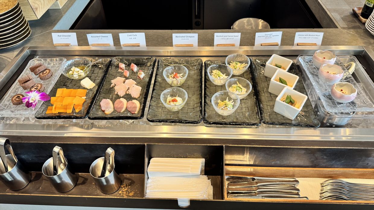 【ラウンジレポ】羽田空港 キャセイパシフィックラウンジ 25年2月18日