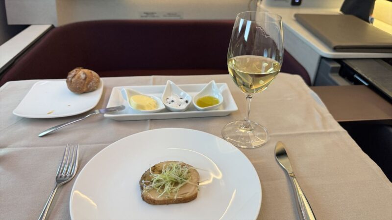 【機内食レポ】JAL43便 羽田～ロンドンファーストクラス メイン1 25年03月