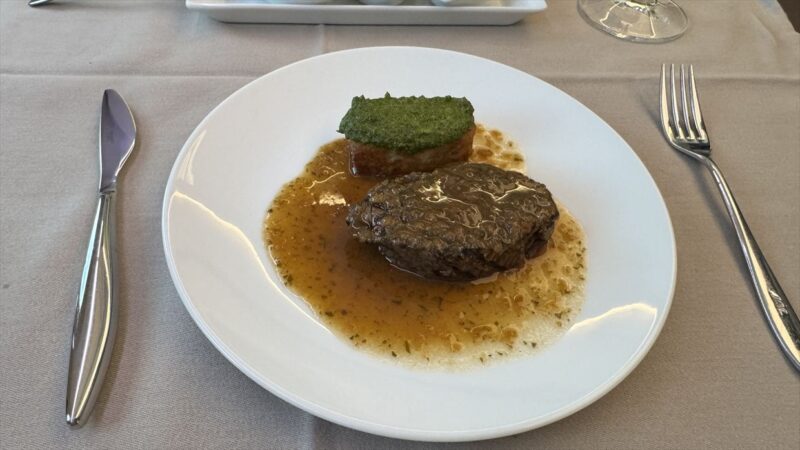 【機内食レポ】JAL43便 羽田～ロンドンファーストクラス メイン1 25年03月