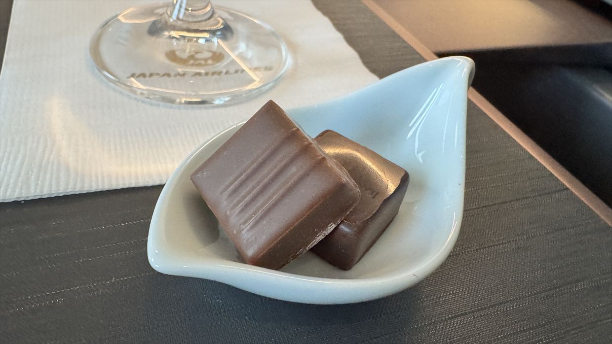 【機内食レポ】JAL43便 羽田~ロンドンファーストクラス a la carte4 25年03月