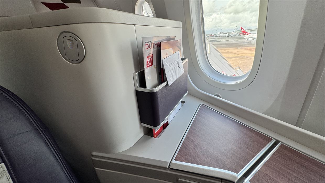 【フライトの様子】AT200 カサブランカ～ニューヨーク 14Mar25 B787-900 リバースヘリンボーン型ビジネスクラス