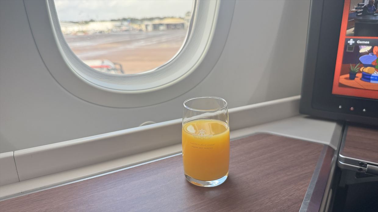 【フライトの様子】AT200 カサブランカ～ニューヨーク 14Mar25 B787-900 リバースヘリンボーン型ビジネスクラス