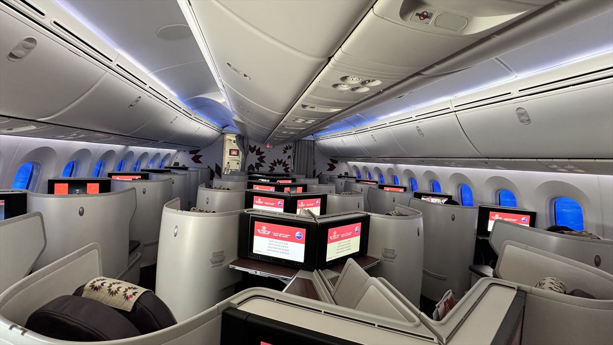 【フライトの様子】AT200 カサブランカ～ニューヨーク 14Mar25 B787-900 リバースヘリンボーン型ビジネスクラス