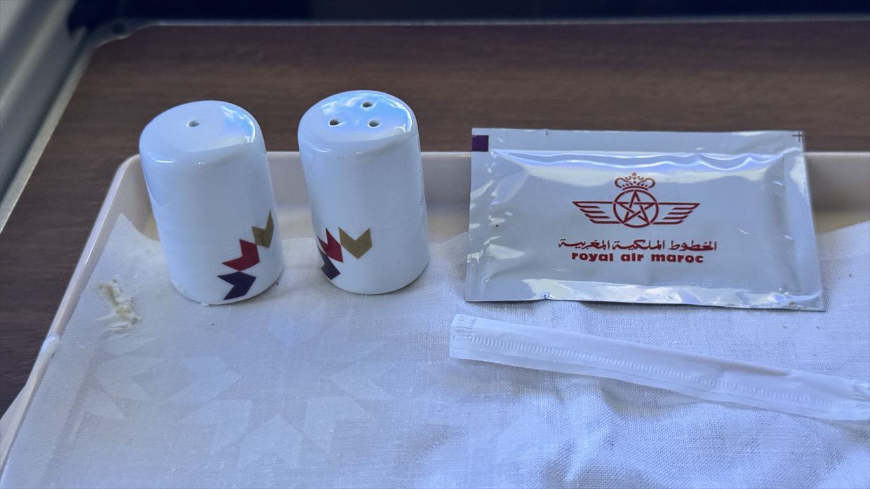 【機内食レポ】カサブランカ~ニューヨーク AT200便 ビジネスクラス 到着前の軽食 25年03月14日