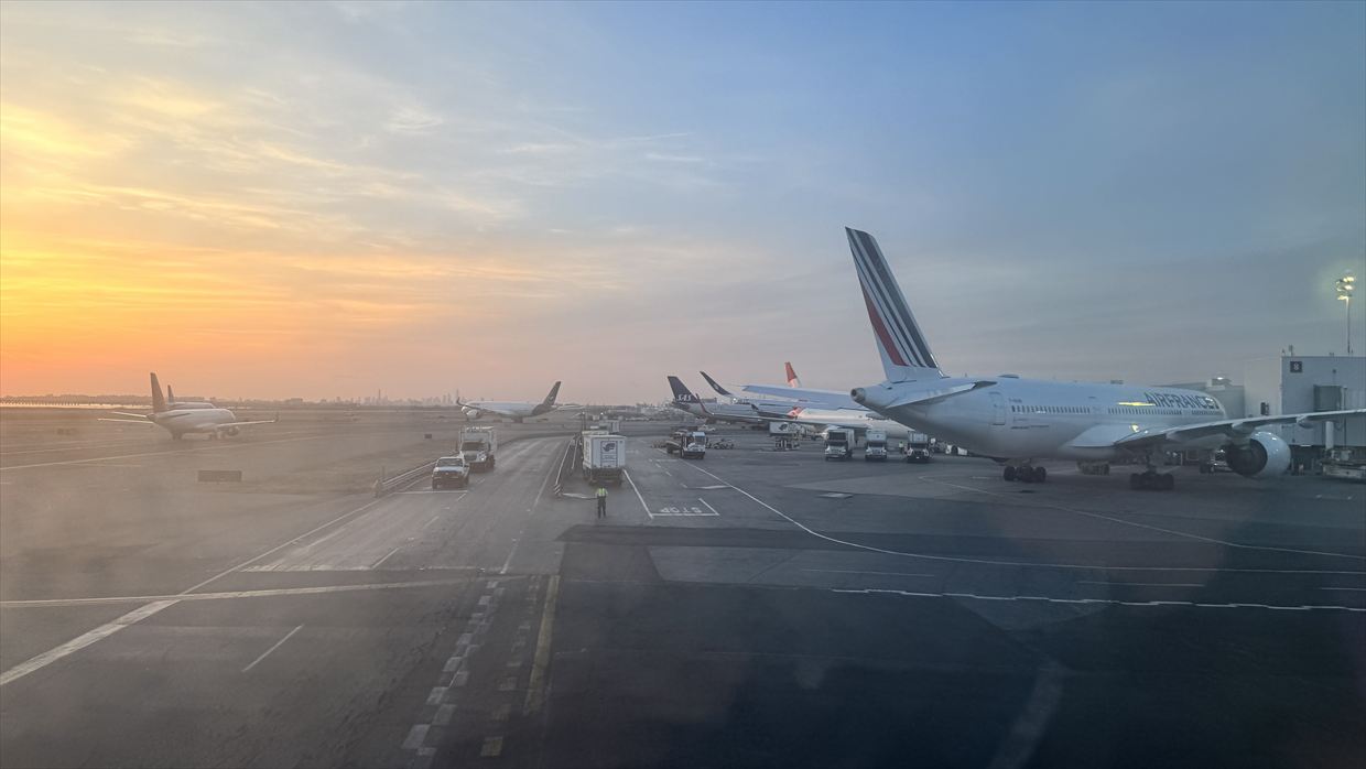 【フライトの様子】AT200 カサブランカ～ニューヨーク 14Mar25 B787-900 リバースヘリンボーン型ビジネスクラス