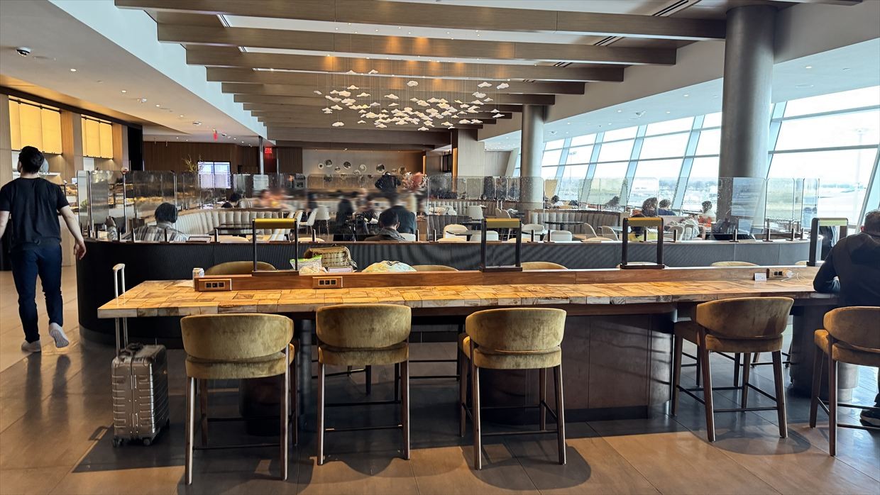 【ラウンジレポ】JFK アメリカン航空 ファーストクラスラウンジ SOHO LOUNGE 25年3月