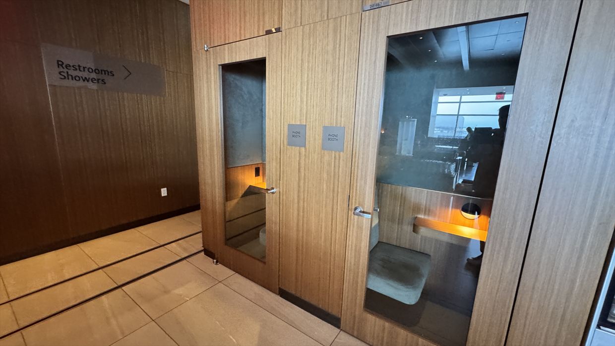 【ラウンジレポ】JFK アメリカン航空 ファーストクラスラウンジ SOHO LOUNGE 25年3月