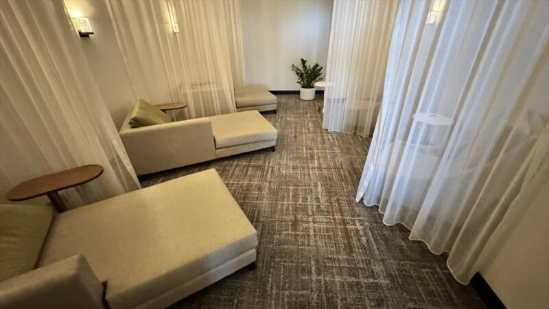 【ラウンジレポ】JFK アメリカン航空 ファーストクラスラウンジ SOHO LOUNGE 25年3月