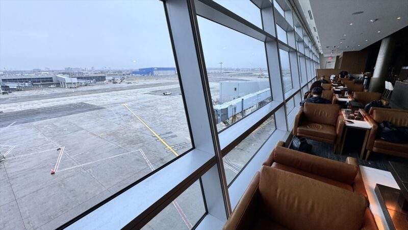 【ラウンジレポ】JFK アメリカン航空 ファーストクラスラウンジ SOHO LOUNGE 25年3月