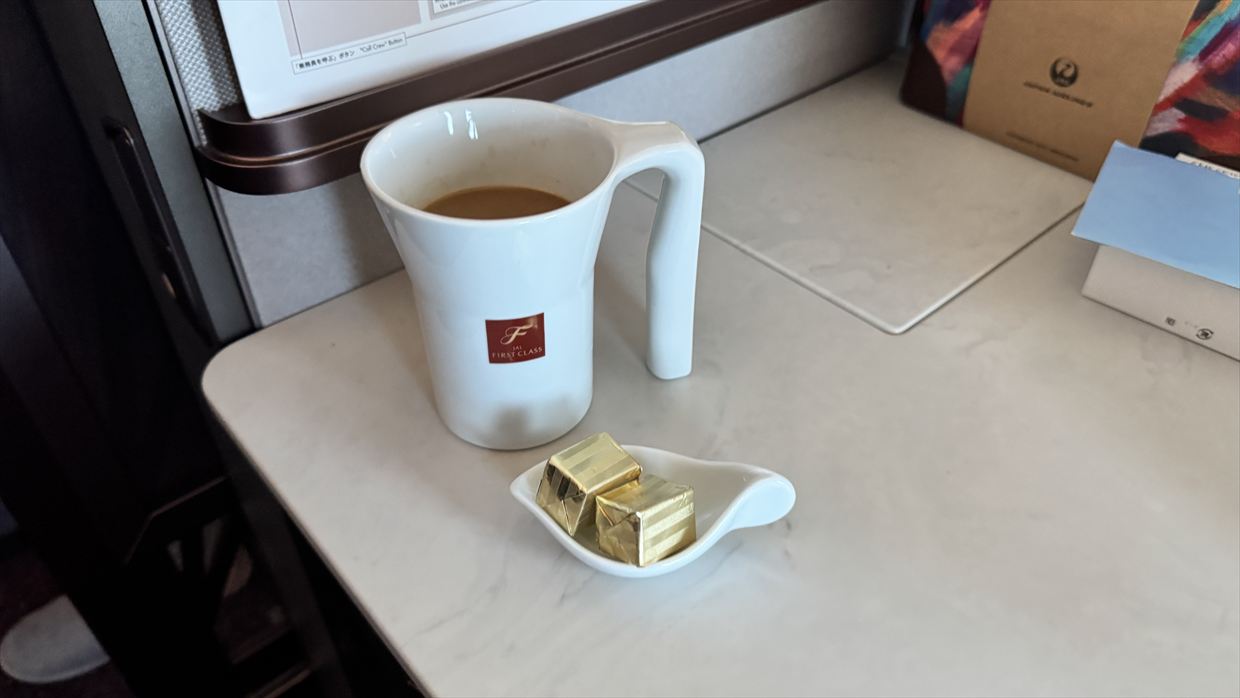 【機内食レポ】JAL5便 ニューヨーク～羽田 ファーストクラス アラカルト2 25年03月