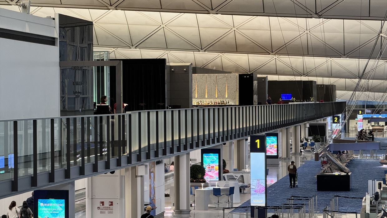 【ラウンジレポ】ラウンジ巡りの旅 2日目香港空港編 キャセイパシフィック The Wing ファースト＆ビジネスクラス  25年4月