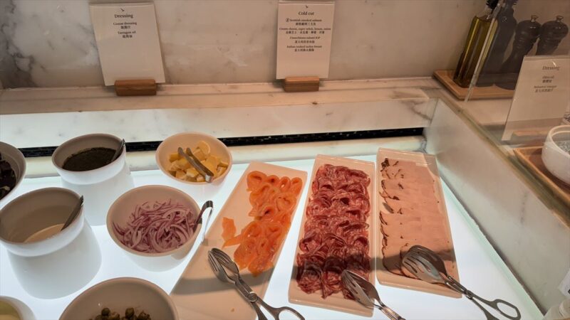 【ラウンジレポ】ラウンジ巡りの旅 2日目香港空港編 キャセイパシフィック The Wing ファースト＆ビジネスクラス 25年4月