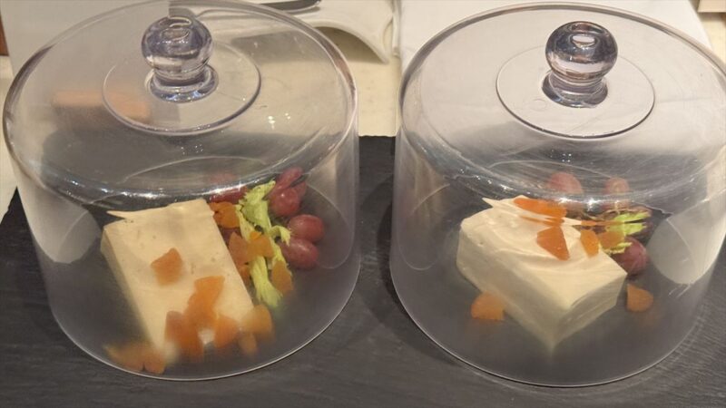 【ラウンジレポ】ラウンジ巡りの旅 2日目香港空港編 キャセイパシフィック The Wing ファースト＆ビジネスクラス 25年4月