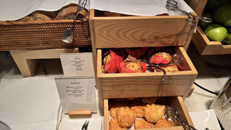 【ラウンジレポ】ラウンジ巡りの旅 2日目香港空港編 キャセイパシフィック The Wing ファースト＆ビジネスクラス 25年4月