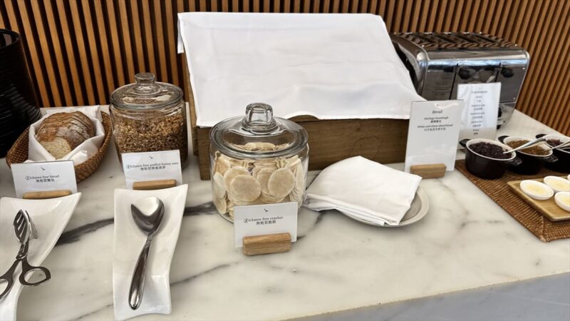 【ラウンジレポ】ラウンジ巡りの旅 2日目香港空港編 キャセイパシフィック The Wing ファースト＆ビジネスクラス 25年4月