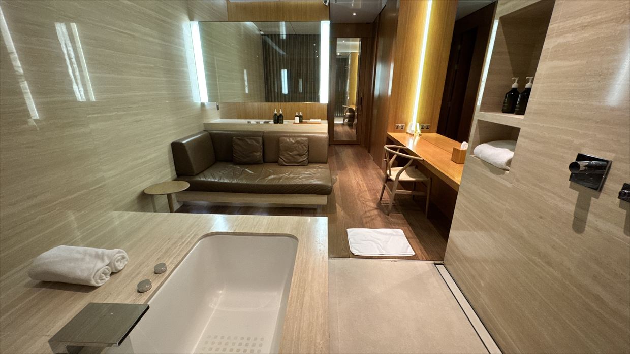 【ラウンジレポ】ラウンジ巡りの旅 2日目香港空港編 キャセイパシフィック The Wing ファースト＆ビジネスクラス 25年4月