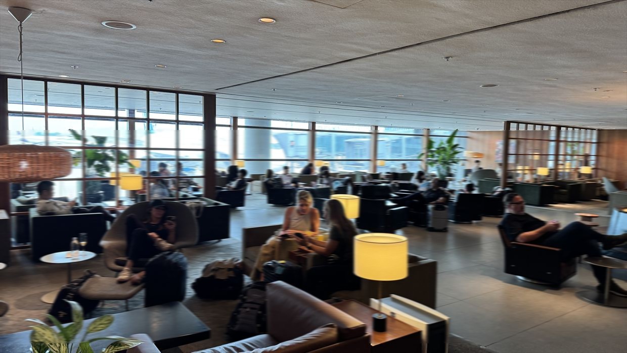 【ラウンジレポ】ラウンジ巡りの旅 2日目香港空港編 キャセイパシフィック The Pier ファースト＆ビジネスクラス 25年4月