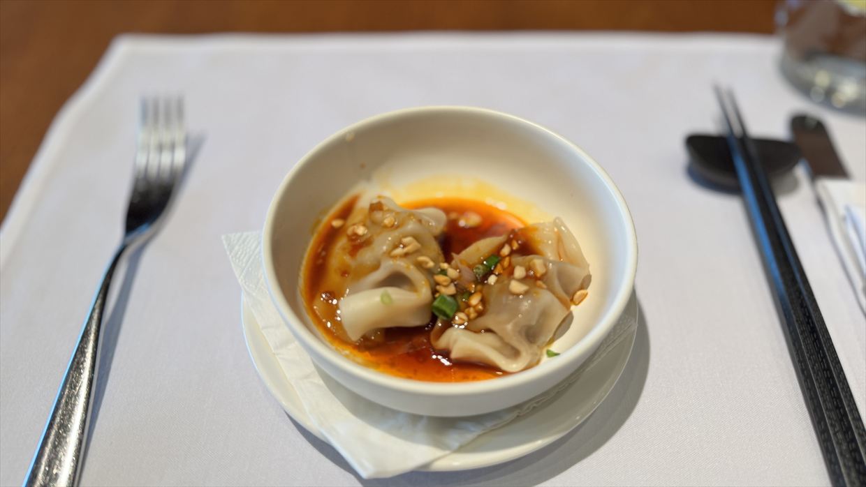 【ラウンジレポ】ラウンジ巡りの旅 2日目香港空港編 キャセイパシフィック The Pier ファースト＆ビジネスクラス 25年4月