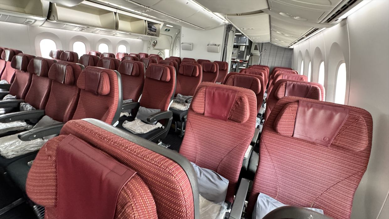 【フライトの様子】JAL26 香港～羽田 Apr25 B787-900型機 普通席