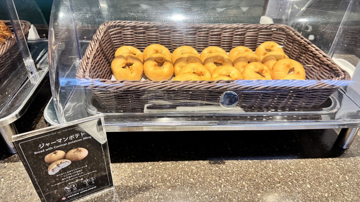 【ラウンジレポ】羽田空港 第1ターミナル JAL ダイヤモンド プレミアム ラウンジ18Apr25