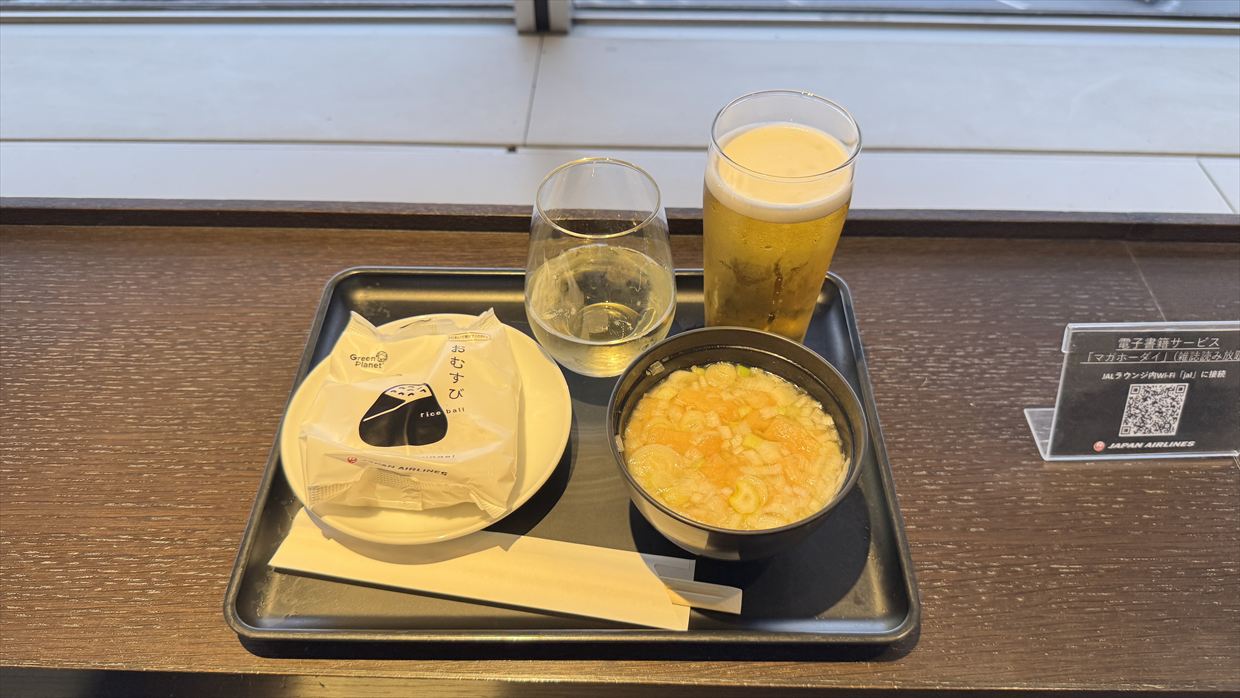 【ラウンジレポ】羽田空港 第1ターミナル JAL ダイヤモンド プレミアム ラウンジ18Apr25