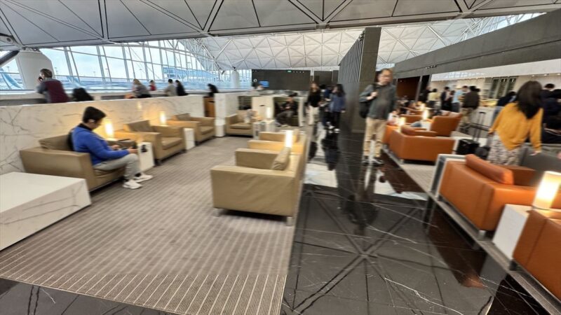 【ラウンジレポ】ラウンジ巡りの旅 2日目香港空港編 キャセイパシフィック The Wing ファースト＆ビジネスクラス 25年4月