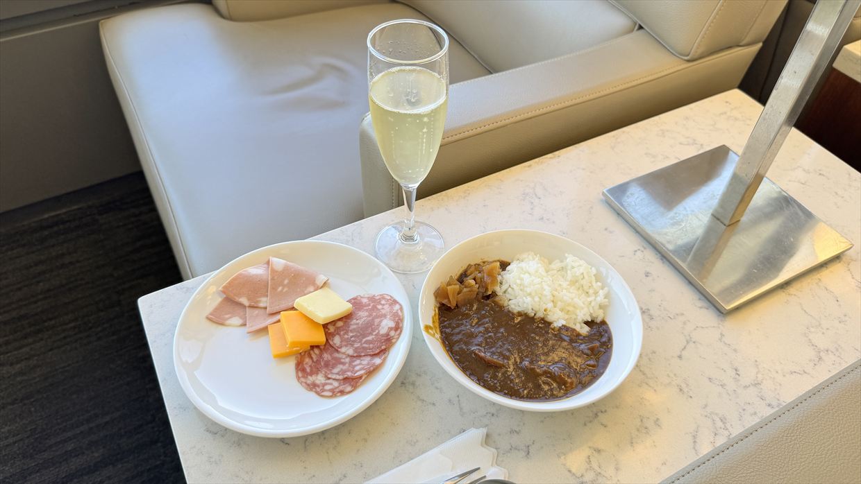 【ラウンジレポ】成田空港 ターミナル1 ユナイテッド航空 UNITED CLUB 25年6月