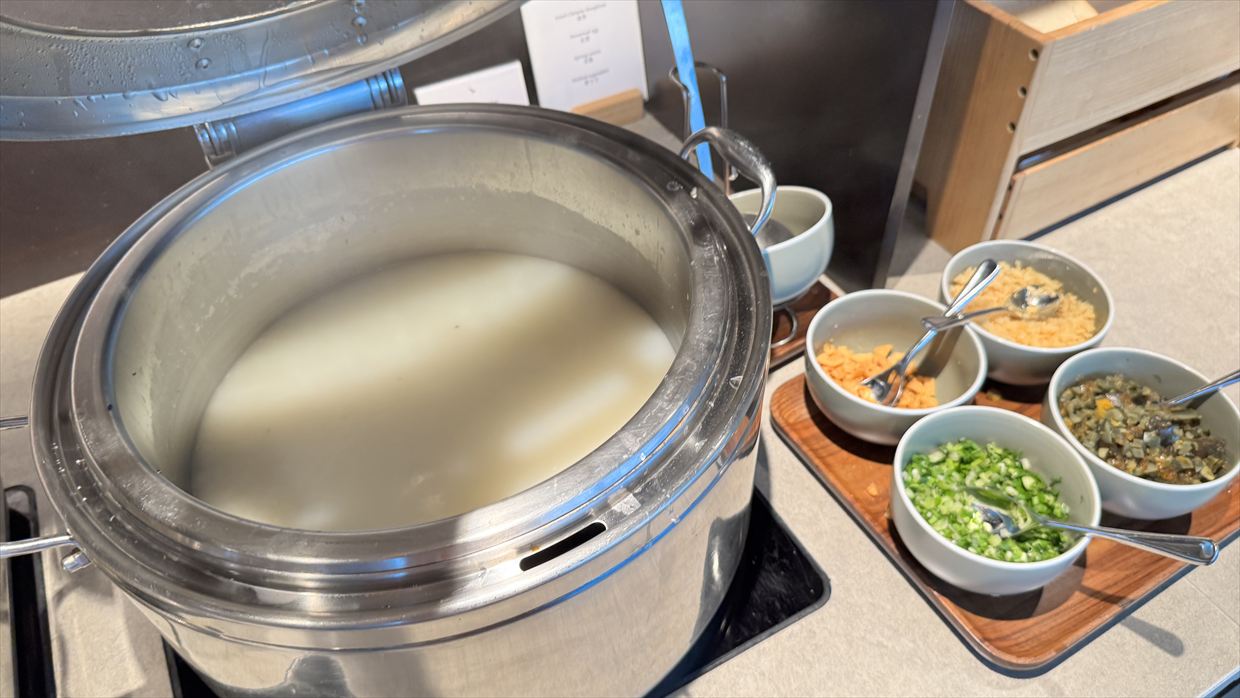 【ラウンジレポ】上海浦東空港 ターミナル2 キャセイパシフィックラウンジ 25年6月【ラウンジレポ】上海浦東空港 ターミナル2 キャセイパシフィックラウンジ 25年6月