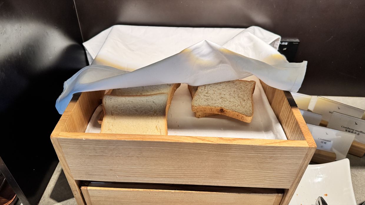 【ラウンジレポ】上海浦東空港 ターミナル2 キャセイパシフィックラウンジ 25年6月【ラウンジレポ】上海浦東空港 ターミナル2 キャセイパシフィックラウンジ 25年6月