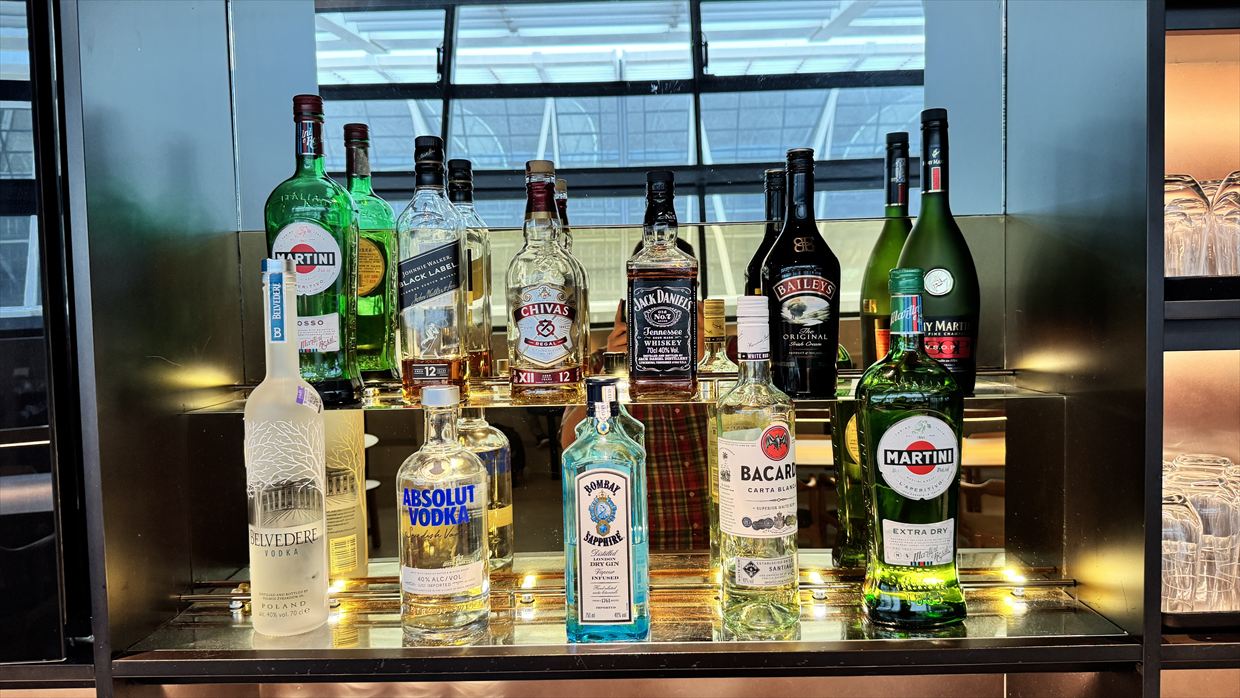 【ラウンジレポ】上海浦東空港 ターミナル2 キャセイパシフィックラウンジ 25年6月【ラウンジレポ】上海浦東空港 ターミナル2 キャセイパシフィックラウンジ 25年6月