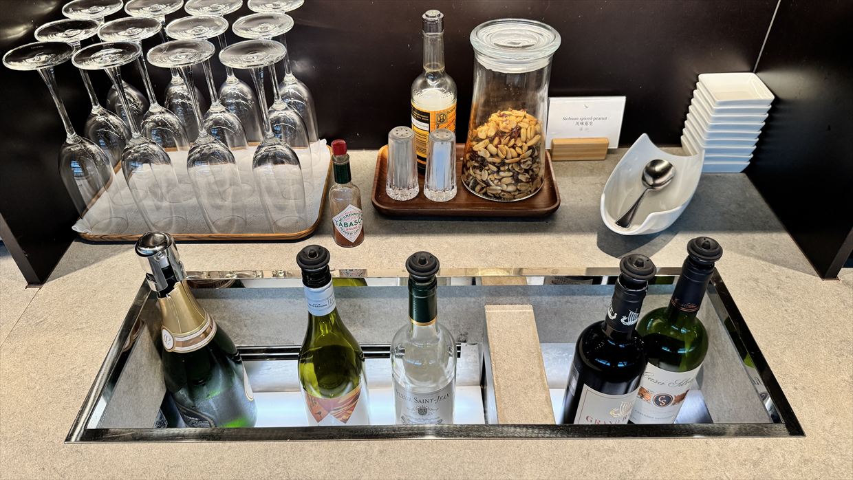 【ラウンジレポ】上海浦東空港 ターミナル2 キャセイパシフィックラウンジ 25年6月【ラウンジレポ】上海浦東空港 ターミナル2 キャセイパシフィックラウンジ 25年6月