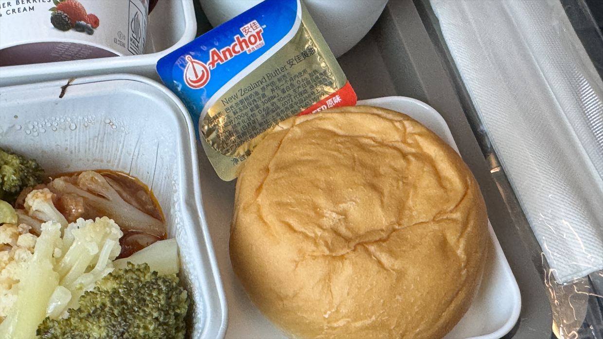 【機内食レポ】上海～香港 CX319便 エコノミークラス 25年06月