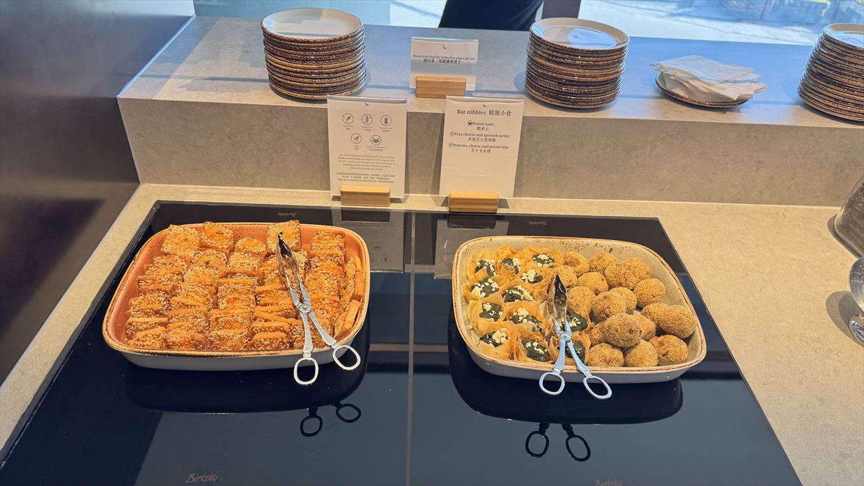 【ラウンジレポ】香港空港 キャセイパシフィック The Bridge　 25年6月 ３年ぶりのリニューアルオープン後の初訪問！